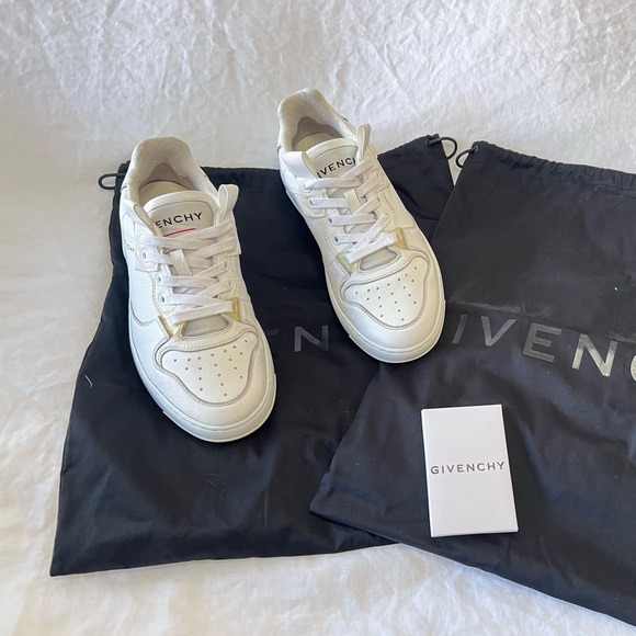 Givenchy | Women’s SZ 37.5 (US 7.5) White Leather Wing Sneakers | Authentic - Picture 1 of 15
